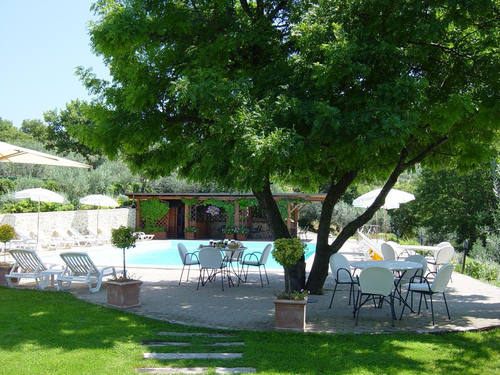 Agriturismo Le Colombe Assisi Bagian luar foto